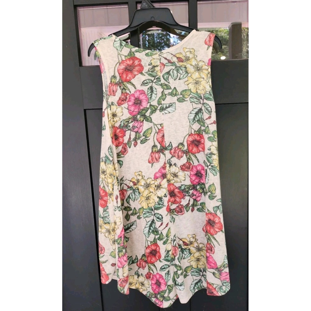 Tres‎ Bien Top Womens L/XL Sleeveless Floral Knit Top - Picture 2 of 4